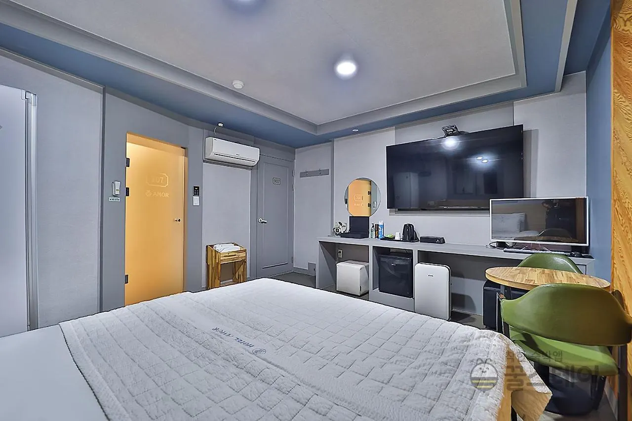 Amor Hotel Gimhae 2*,  South Korea