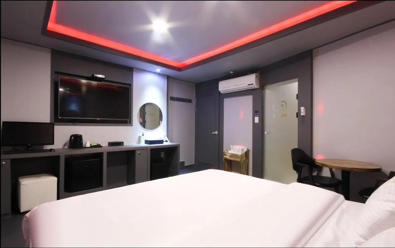 Amor Hotel Gimhae 2*,  South Korea